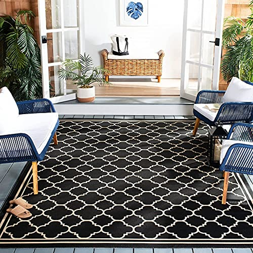 SAFAVIEH Geometrisch Teppich für Wohnzimmer, Esszimmer, Schlafzimmer - Wasserdicht - Courtyard Collection, Kurzer Flor, Schwarz und Beige, 122 X 170 cm