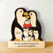 Drawelry Personalisiert Tier Holz Puzzle Ornamente mit 2–5 Familie Namen Gravur Skulptur Hund Katze Maus Pinguin Fuchs Statue Puzzles Dekoration für Weihnachten Neujahrs Geschenke (Pinguin)
