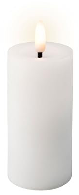 Lumineo LED Kerze mit Timerfunktion 5x12cm Wachs - mit Flammeneffekt - Echtwachskerze batteriebetrieben - Wachskerze Stumpenkerze - Weiß Warmweiß