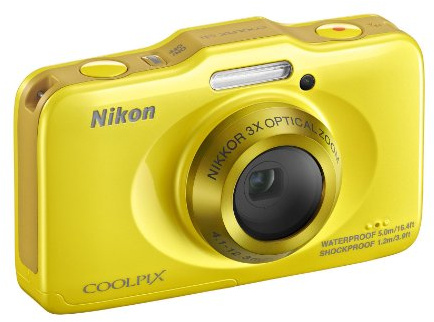 Nikon Coolpix S31 Digitalkamera (10 Megapixel, 3-fach opt. Zoom, 6,9 cm (2,7 Zoll) LCD-Display, bis 5m wasserdicht) zitrus gelb