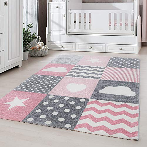 Carpetsale24 Kinderteppich Patchwork Rosa 80x150 cm – Läufer mit Herz- und Sternenmuster – Weich & Allergikergeeignet – Teppich fürs Mädchenzimmer