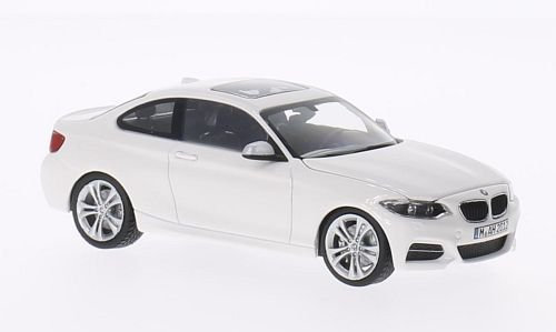 BMW Original 2er Coupé (F22) Miniatur 1:43 Alpinweiß