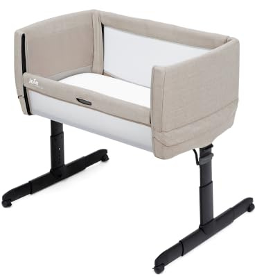 Joie roomie™ Go Beistellbett – Kompakt faltbar, mit anhebb- & absenkbarer Seite, beruhigender Neigungsfunktion & 5-facher Höhenverstellung, leichtes Design für Neugeborene (0–9 kg) (Clay)