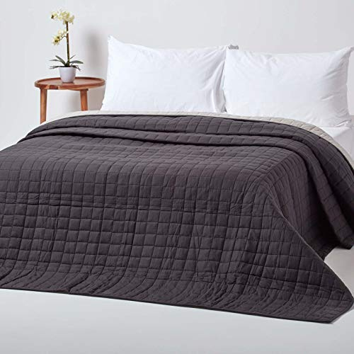 HOMESCAPES - 100% Cotton Reversible Twin Colour Quilted Bedspread Throw - Black & Grey - King Size 230 x 250 cm - Washable Bedding Sofa Throw