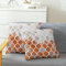 CaliTime Kissenbezüge Kissenhülle Packung mit 2 Cosy Kissenbezügen für Couch Bett Sofa manuell handbemalt bunt geometrisch Spalier Kettendruck 50cm x 50cm Hauptgrau Rostrot