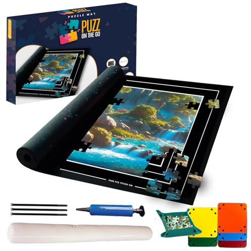 Puz On The Go® | Faltbare Riesen Puzzlematte 140x100cm | Puzzles Support 3000 Teile | Weicher Rutschfester Filz | Einfacher Transport | Inkl. Aufblasgerät und Organisatoren | OriginalCorner®