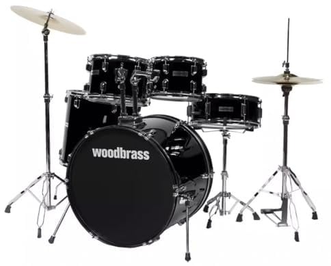 Woodbrass AD100 - Batteria nera lucida, ideale per principianti, pronta all'uso, accessori inclusi - Kit batteria acustica completa fusti di pioppo