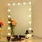 2-FNS Hollywood-Eitelkeitsspiegel mit 15 LED-Lampen, großer beleuchteter Make-up-Spiegel für Ankleidezimmer & Schlafzimmer, 3 Farbmodi, 43x58cm, Tisch- oder Wandmontage, weiß
