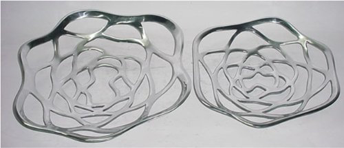 HOMESCAPES - Decorative Silver Bowl/Dish - Set of Two Florals - 41.5 cm (16 in) and 50.5 cm (20 in) - 100% Aluminium- 100% Aluminium - Shiny Polished Silver Antique Finish - Large Bowls