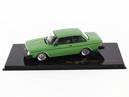 Ixo Volvo 242 Custom 1980 grün Modellauto 1:43 Models