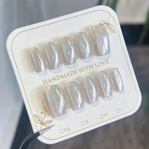 DMQ Square Fake Nails Short, 10Pcs Glitter Press-on Nails Short, Mirror Effect False Nails, Holographic Stick on Nails with Nail Glue, Acrylic Nail Tips for Women Girls Nails Art
