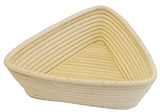 Surakey Gärkörbchen Dreiecke,Gärkorb Rattan Bambuskorb für Brot und Brotteig Brotkorb Natürlichem Peddigrohr mit Banneton Proofing Basket Brotform Oval mit 1 Leineneinsatz für Hausbäcker Brot Backen