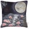 The Chateau by Angel Strawbridge Kissen mit Mondschein-Lilien-Motiv, 45 x 45 cm