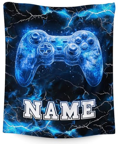 GiftRomance Gaming Kuscheldecke für Kinder mit Namen – Personalisierte Gamer Fleecedecke Jungen, Flauschige Kinderdecke Sofa Bett, Geschenk für Zocker Kids
