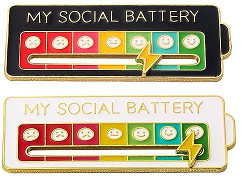 Tomicy Social Battery Pin für soziale Stimmung 2 Stück My Social Battery Broschen Pin für Selbstausdruck,Social Battery FüR RucksäCke, Jacken Und HüTe
