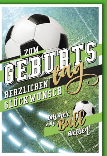 Geburtstagskarte Fröhlich - Fußballfans - Fußballfeld mit Ball und dynamischem Schriftzug - Klappkarte mit Umschlag Glückwunschkarte Geburtstag