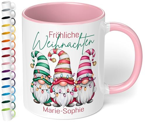 True Statements Geschenk zu Weihnachten: Tasse „Fröhliche Weihnachten“ mit 3 bunten Wichteln - personalisiert mit Namen - Geschenkidee Adventszeit, Keramik, ca. 330ml, Rosa