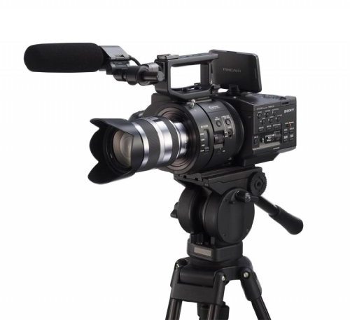 Sony NEX-FS700E Camescopes Classique 1080 Pixels Zoom Optique 11 x 11.6 Mpix