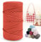 LEREATI Polyester Garn 150m Makramee Garn 4mm Geflochten Polyester-Seil Farbig Häkelgarn, Polyester Macrame Cord 4mm für Häkeltasche Umhängetasche Handtasche Geschenk Strickwaren (Rostrot)