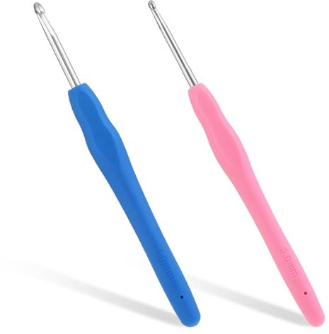 2 Stück Häkelnadeln, 4,0 mm, 3,0 mm Häkelnadeln, Stricknadeln mit ergonomischem Griff für arthritische Hände, Bunt TPR Griff Häkelnadel für Anfänger und Häkelgarn