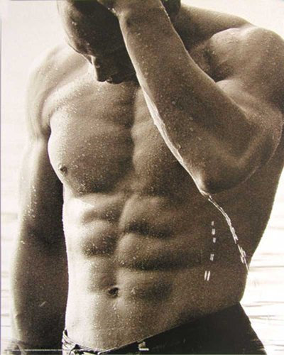 Lang Rob Get Wet Mini Poster Akt Erotik Poster schwarz-Weiss Foto nackter Mann Sixpack 40x50 cm + 1 Packung tesa Powerstrips® - Inhalt 20 Stück