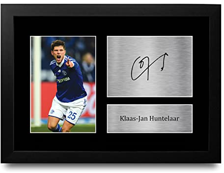 HWC Trading FR A4 Klass-Jan Huntelaar Schalke 04 Geschenke Gedrucktes Signiertes Autogramm Foto für Fußball Anhänger and Fans - A4 Framed