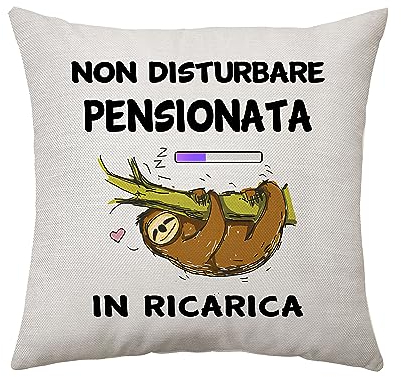 Regalo per Pensionata Donna Divertente Copricuscino Regali per Lei Nonna Mamma Sorella Amica Cugina Regali di Compleanno idee Natale Decorazione 45 x 45 cm (Pensionata)