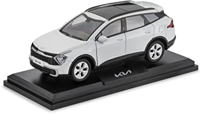Kia Sportage NQ5 in Pearl White Maßstab 1:38, Internationale Version