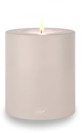 Qult Farluce Trend Cappuccino ∅ 8 + 10 cm • Teelichthalter in Kerzenform • Kerze • Kunststoffkerze in Kerzenoptik • Teelichtkerze mit Teelichteinsatz • inkl. Teelicht (Ø 10 H 12 cm)