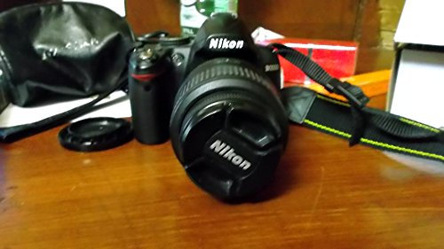 Nikon D3300 + AF-S DX NIKKOR 18-55mm