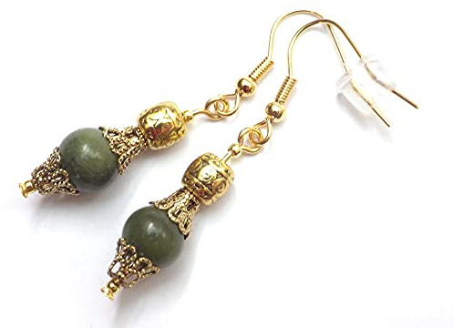 Boucles d'oreilles Thurcolas en perles de Jade de Taiwan et coupelles filigrane couleur or antique