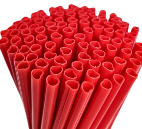 50 Pack Reusable Red Straws, Heart Shaped Plastic Straws, Party Straws with Cleaning Brush for Valentine's Day Home Bar Cafe Restaurant Party Celebration (Each Individually Wrapped)