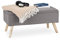 Relaxdays Sitzbank mit Stauraum, gepolstert, Holzbeine, Truhenbank Stoffbezug, HxBxT: 39,5 x 79,5 x 39,5 cm, hellgrau
