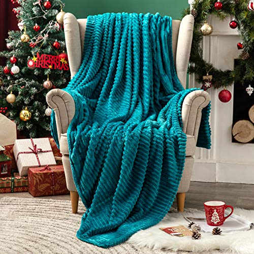 MIULEE Kuscheldecke Fleecedecke Flanell Decke Pompoms Einfarbig Wohndecken Couchdecke Flauschig Überwurf Mikrofaser Tagesdecke Sofadecke Blanket Für Bett Sofa Schlafzimmer Büro 125x150 cm Blaugrün