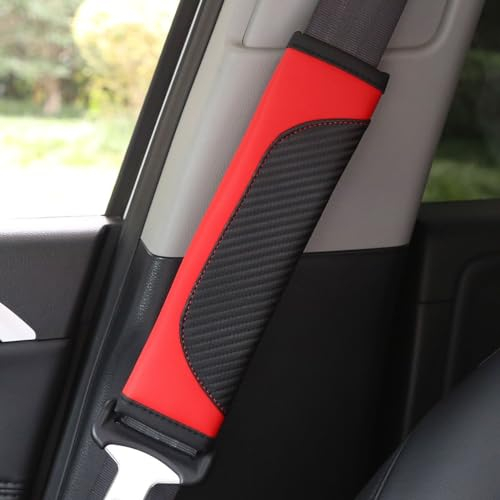 2 Stück Gurtpolster,Premium Auto Gurtpolster im Zweierpack,Polsterung für Sitzgurt im Auto,PU Leder Universal Sicherheitsgurt Polster Autogurt Polster Gurtschoner Schulterpolster (Schwarz Rot)