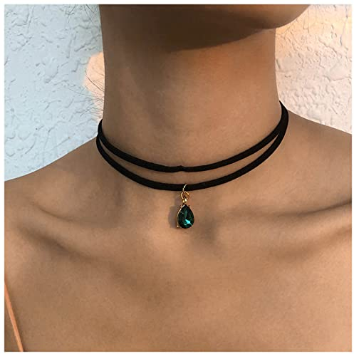 Dervivea Vintage Layered Suede Choker Halskette Green Teardrop Clavicle Halskette Black Velvet Choker Halskette Cz Smaragd Anhänger Halskette Halsband Schmuck für Frauen und Mädchen