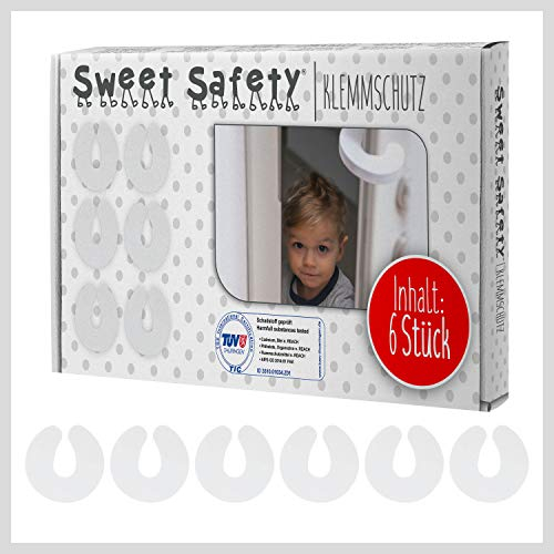Sweet Safety 6 x TÜV geprüfter Baby Klemmschutz für Türen | Kindersicherung in Weiß | Türstopper für Kinder aus EVA-Schaum | Fingerklemmschutz für Türen | Türklammer & Klemmschutz