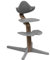 Stokke Nomi Stuhl, Walnuss/Grey - Inspiriert zu aktivem Sitzen - Ohne Werkzeug stufenlos verstellbar - Inklusive Fußstütze und kippsicheren Rädern - Bis 150 kg belastbar