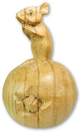 This Gifts Wooden Mouse On Apple Carving