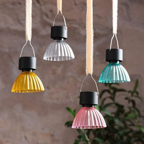 Lights4fun 4er-Set Solar-Hängeleuchten | mit warmweißen LEDs | Solarbetrieb Sonnenenergie | Sommer Deko Lampen für Balkon Garten Terrasse | Bunt | 8,5 × 8,5 × 8,5 cm