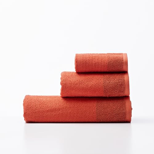 UNITED COLORS OF BENETTON. Rainbow | Kit Asciugamani da Bagno Completo | Set da 3 Pezzi Colore Rosso | 100% Cotone | Accessori Casa | Include Telo Doccia, Viso e Mani