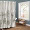 Lush Decor Serena Rideau de Douche à Volants, 183 cm de Large x 183 cm de Long, Gris Clair – Beau Rideau de Douche à Volants – Décoration Vintage Glamour pour Salle de Bain de Style Rustique