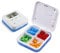 Pillendose Timer mit 4 Fächern, intelligenter versiegelter Alarm-Pillendose mit digitalem Display für Vitamine, Lebertran und Nahrungsergänzungsmittel
