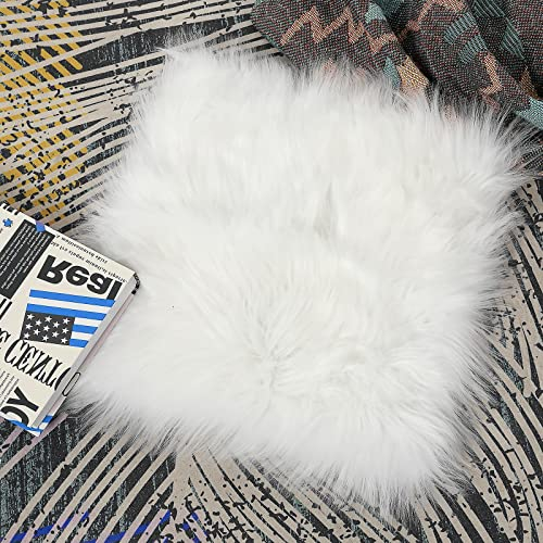 Molain 25cm Kleine Teppiche Flauschige Kunstpelz Stuhl Pad Bezug Teppich Fuzzy Kissen Fotografie Requisiten Hintergrund Nagelmatte Teppich für Zuhause Wohnzimmer Sofa Schlafzimmer Boden (Weiß Quadrat)