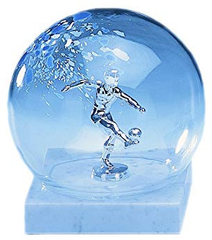 Henecka 🔮 Geschenk-Idee, Sport-Pokal -mundgeblasene Kristallkugel mit Metallfigur auf Marmorsockel-, aus bayrischer Kristallpokalmanufaktur mit Wunschgravur (Eisstockschießen)