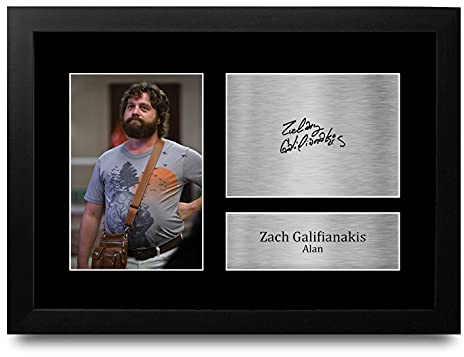 HWC Trading FR A4 Zach Galifianakis The Hangover Alan - A4 Framed Geschenke Gedruckt, Signiert Autogramm Bild Für Film-Erinnerungsstücke-Fans - A4 Eingerahmt