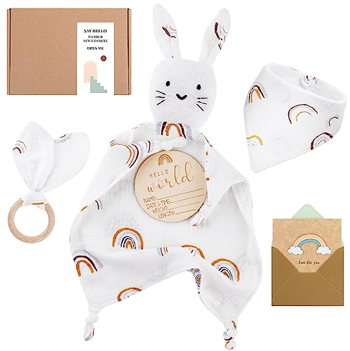 LAFERKA Baby Geschenk Junge & Mädchen | Neugeborenen Geschenk | Baby Set als Geschenk zur Geburt mit 100% Baumwolle Schmusetuch+Lätzchen +Beißring+Baby Holzschild