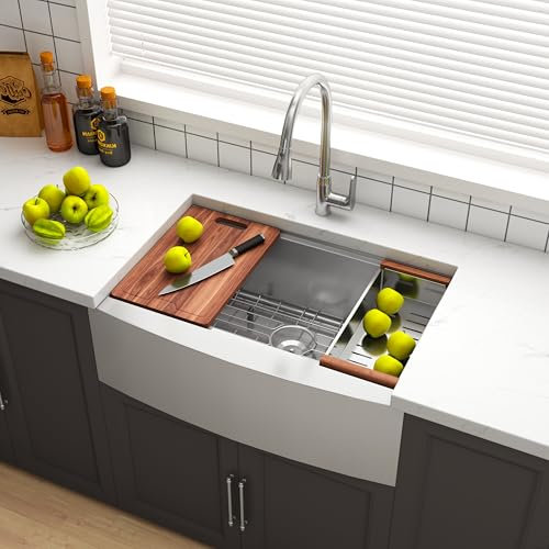Fregadero de cocina con estación de trabajo de granja de 33 pulgadas, acero inoxidable 33 x 21 pulgadas, calibre 16 profundo, delantal, fregadero estilo granja con repisa y accesorios