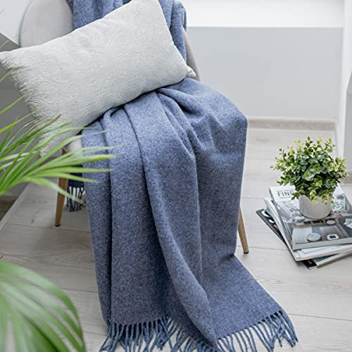 Linen & Cotton Weiche Warme Decke Wolldecke Wohndecke Kuscheldecke Columbus - 100% Reine Neuseeland Wolle, Blau (140 x 200 cm) Tagesdecke Sofadecke Couchdecke Überwurf Plaid Winter Sofa Schurwolle
