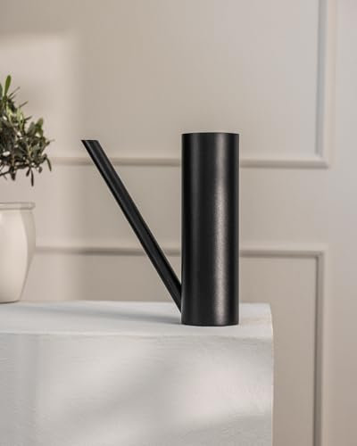 Metallbude Gießkanne YAMIRA - Schwarz - Moderne Blumenkanne Pflanzenkanne aus pulverbeschichtetem Edelstahl- 950 ml